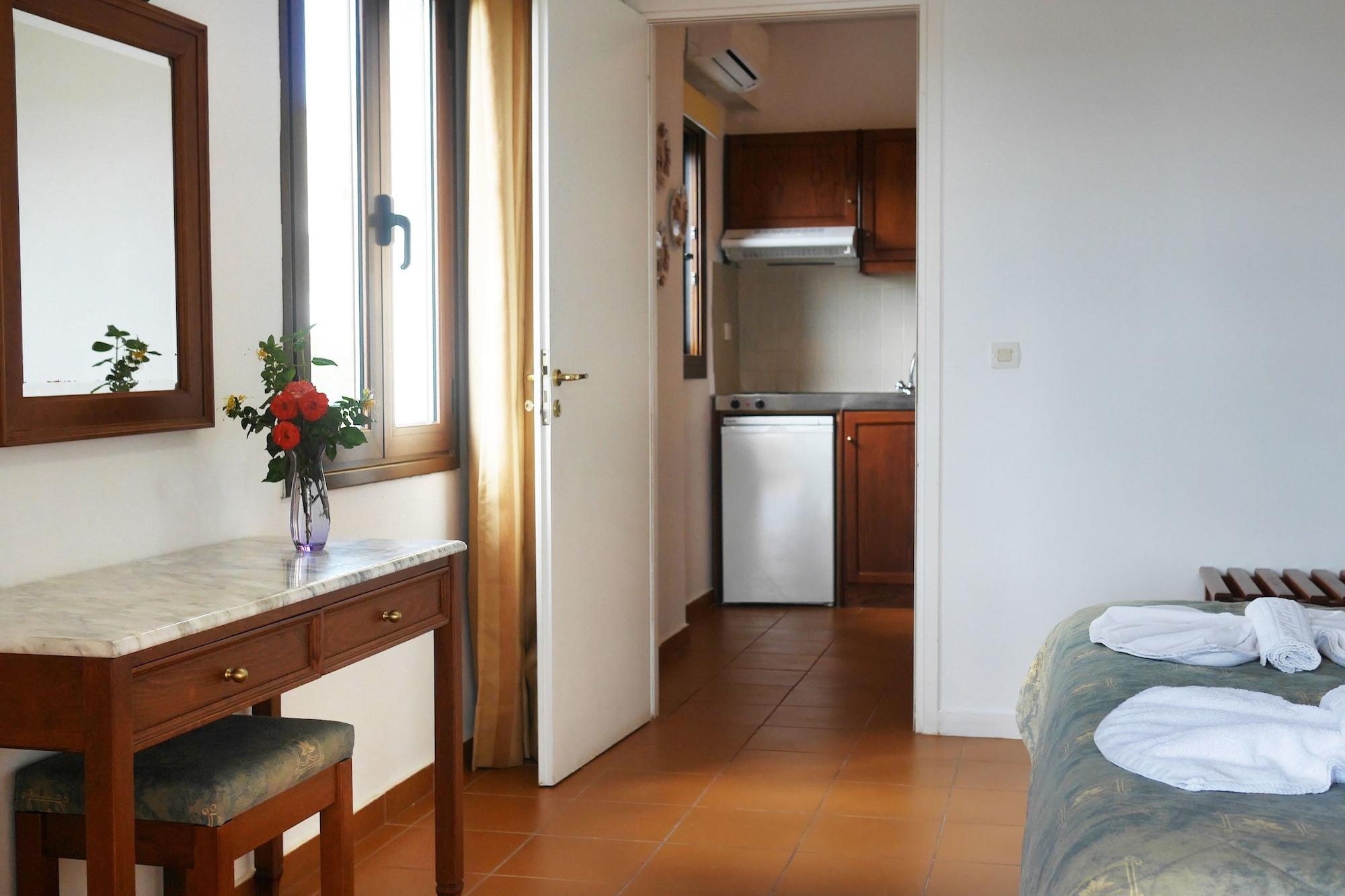 Areti Aparthotel Chania  Exteriör bild